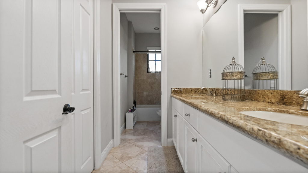 9521 Eden Manor - Photo 71