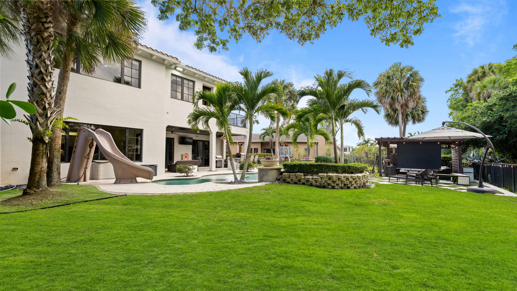 9521 Eden Manor - Photo 36