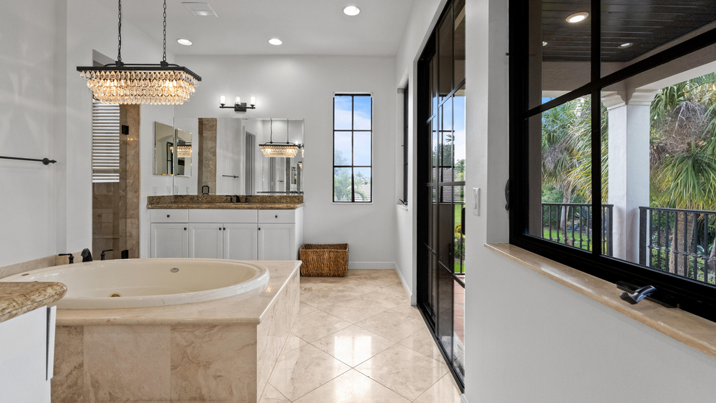 9521 Eden Manor - Photo 94