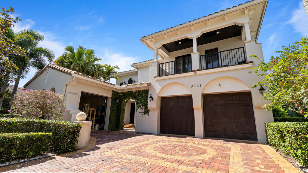 9521 Eden Manor - Photo 18