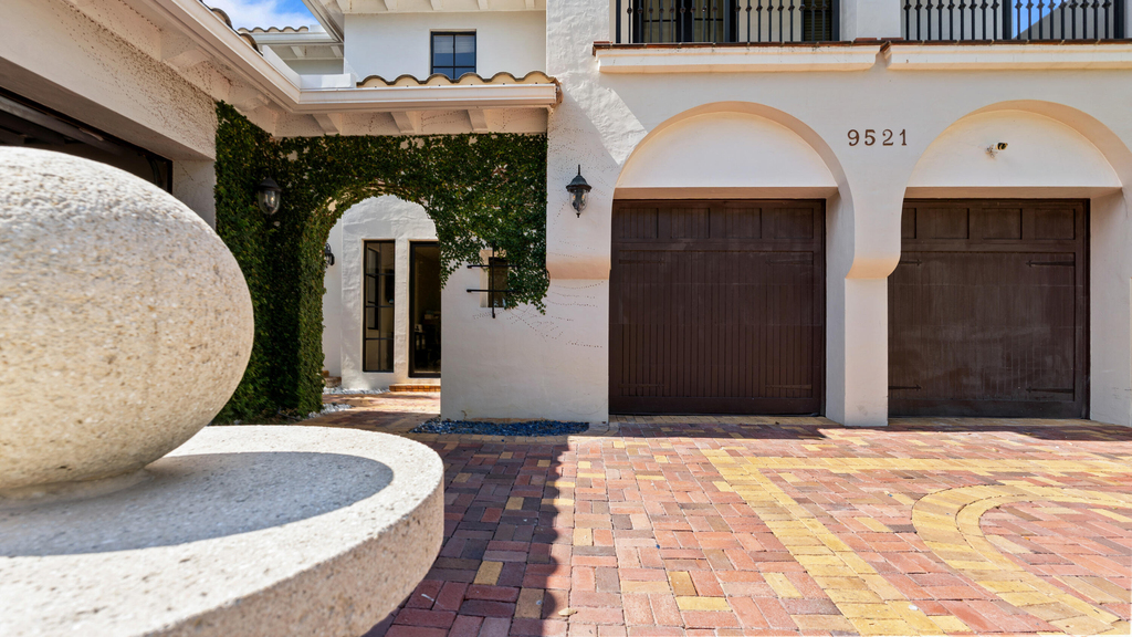9521 Eden Manor - Photo 19