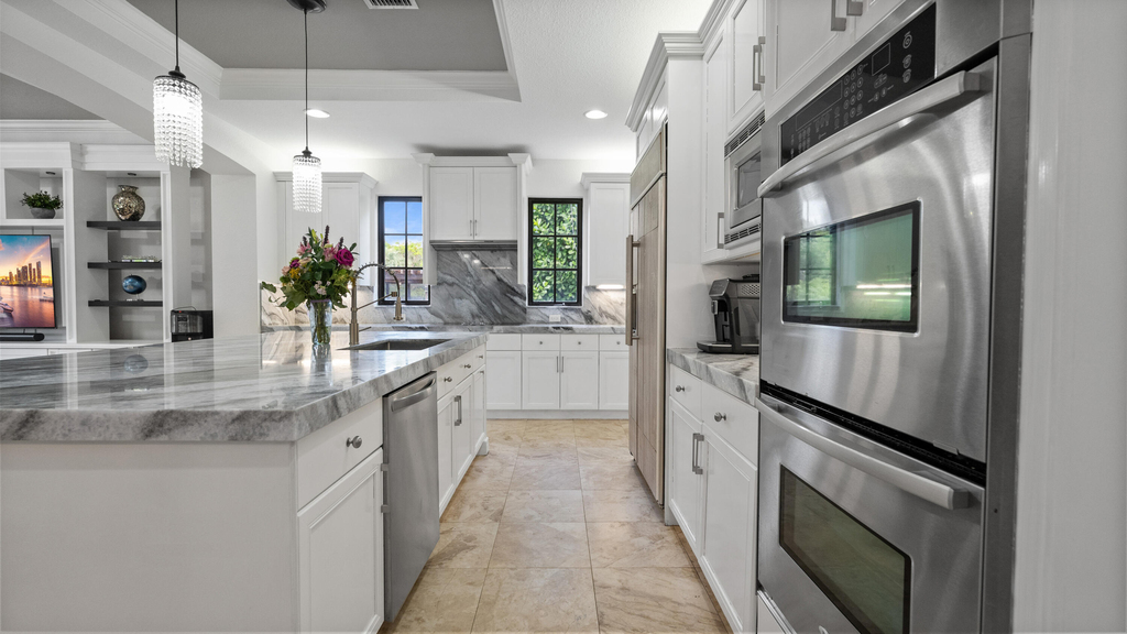 9521 Eden Manor - Photo 54