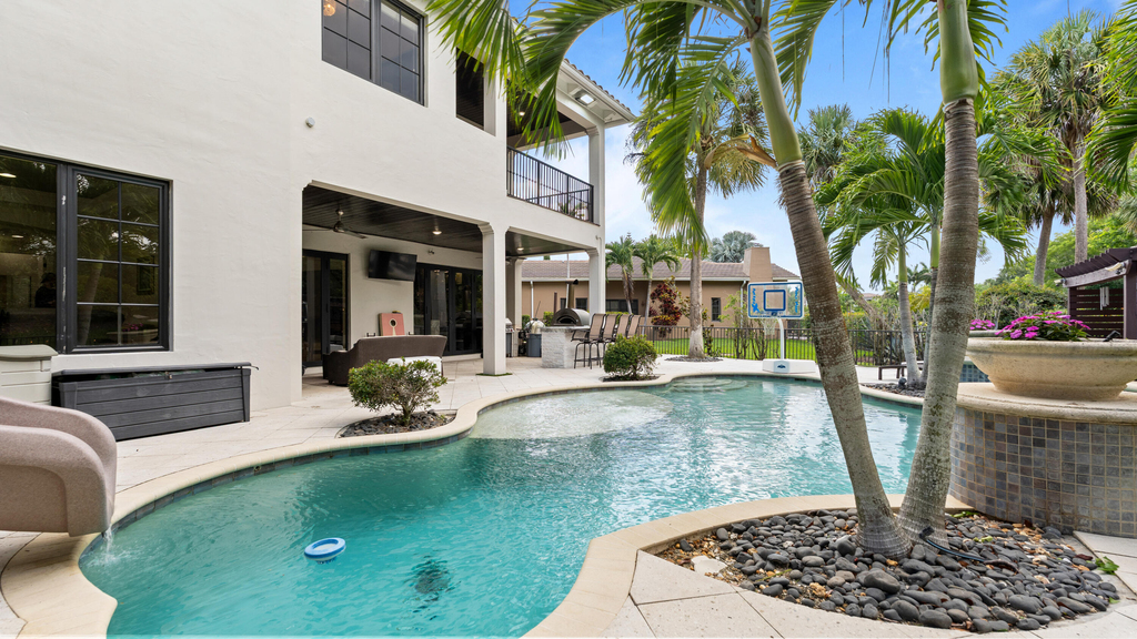 9521 Eden Manor - Photo 37
