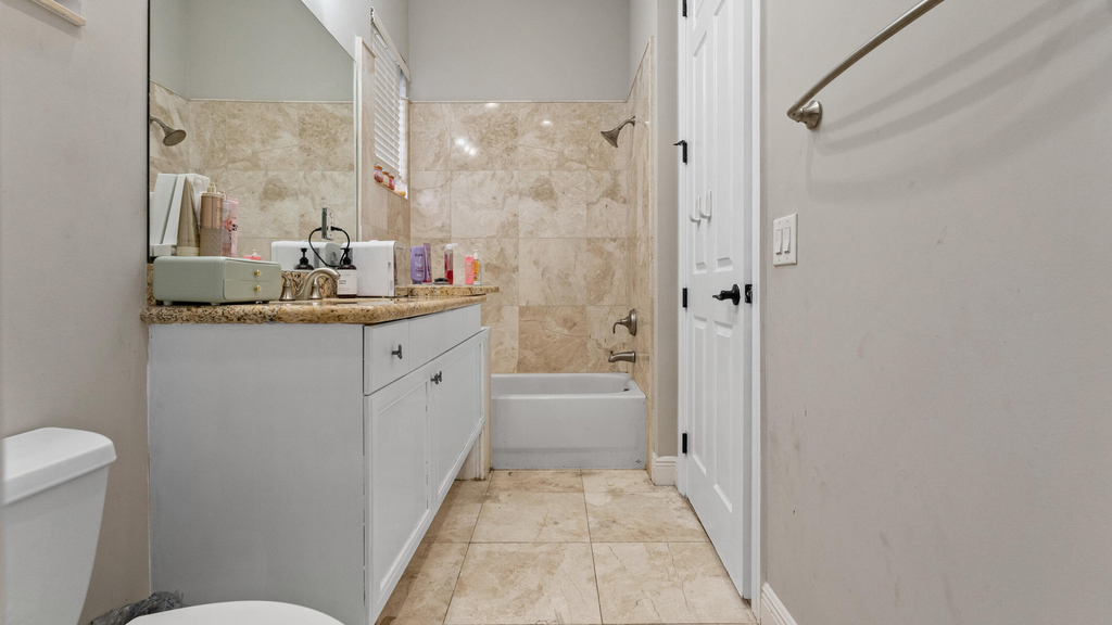 9521 Eden Manor - Photo 80