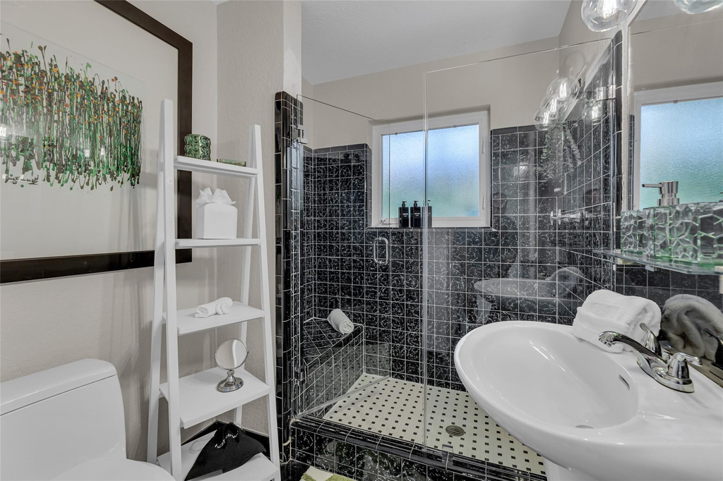 272 Imperial Lane - Photo 15