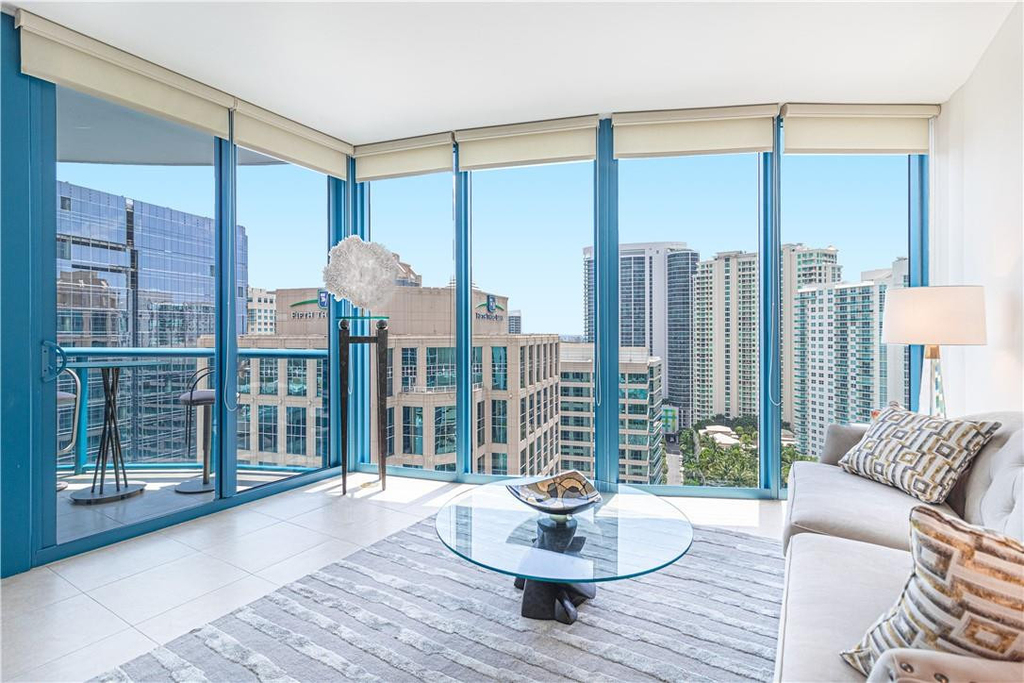 333 Las Olas Way - Photo 1