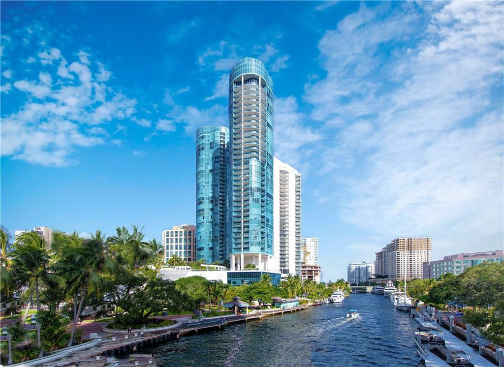 333 Las Olas Way - Photo 0
