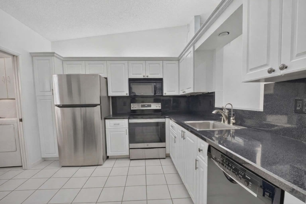 8146 Windgate Drive - Photo 5