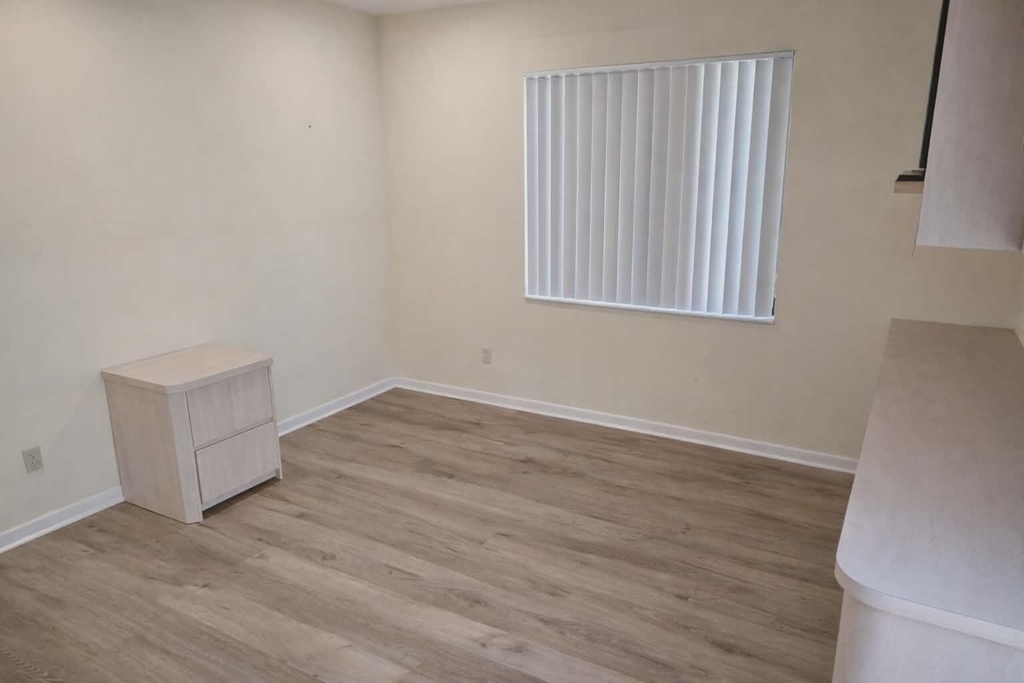 8146 Windgate Drive - Photo 10