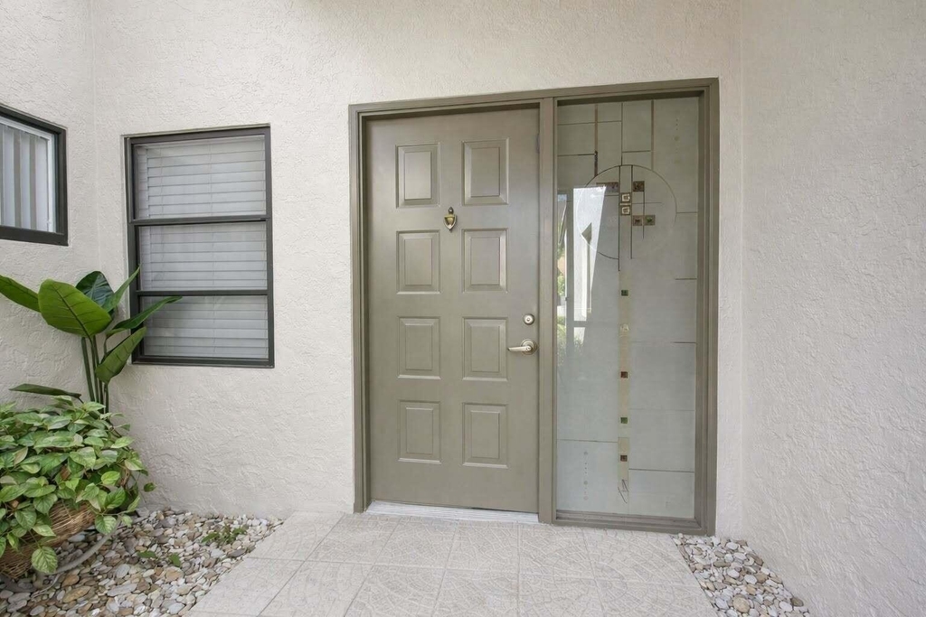 8146 Windgate Drive - Photo 3