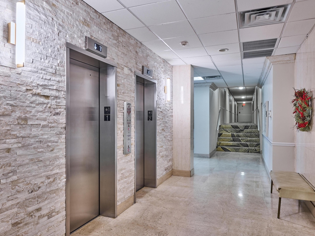 305 N Pompano Beach Boulevard - Photo 28
