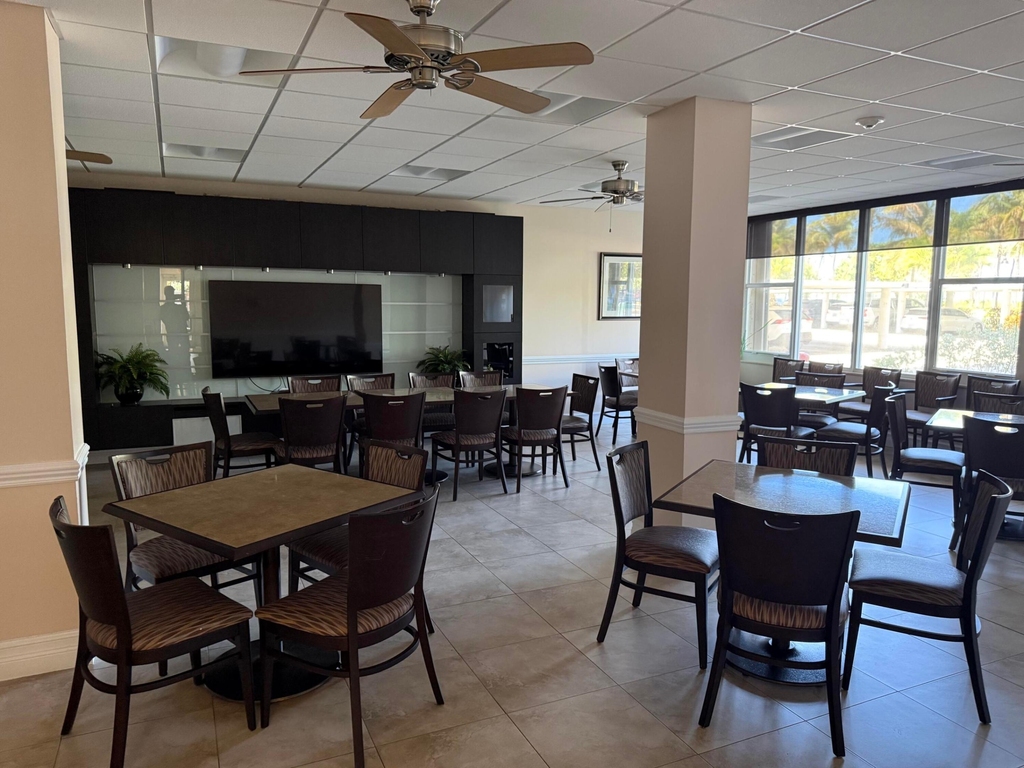 305 N Pompano Beach Boulevard - Photo 29