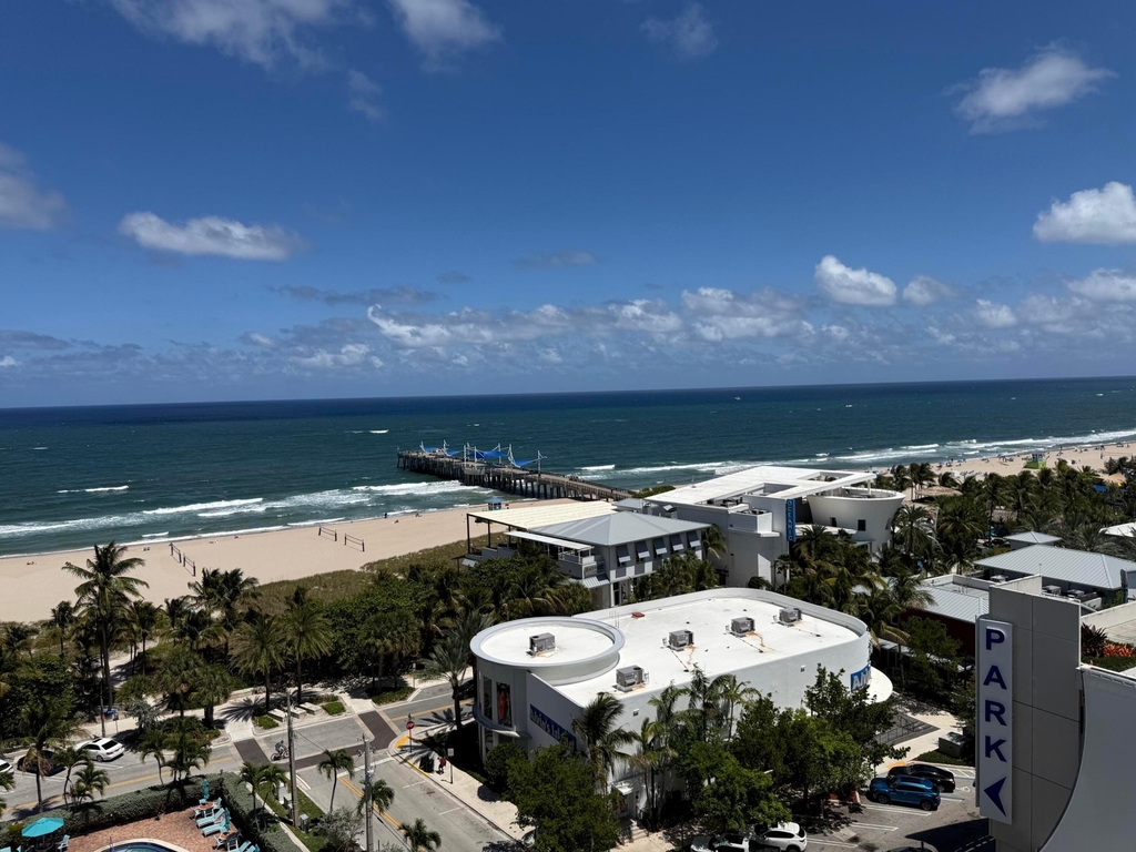 305 N Pompano Beach Boulevard - Photo 1