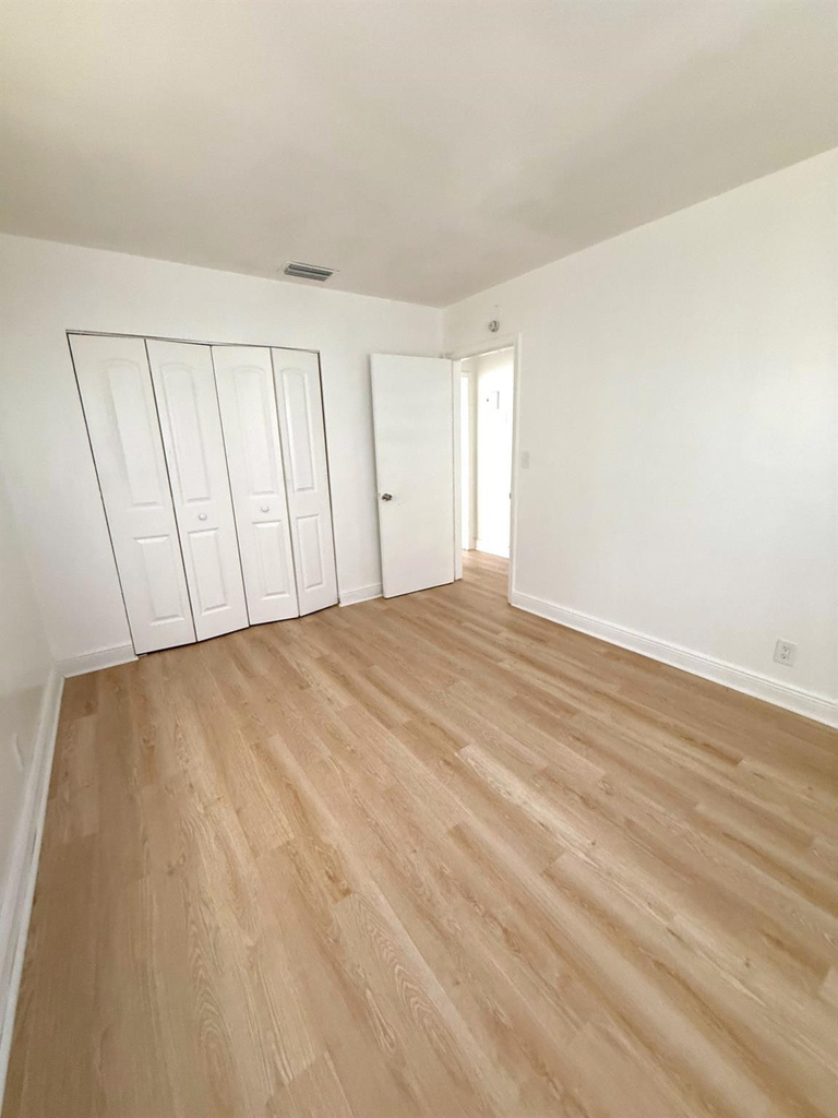 4130 Nw 31st Terrace - Photo 11