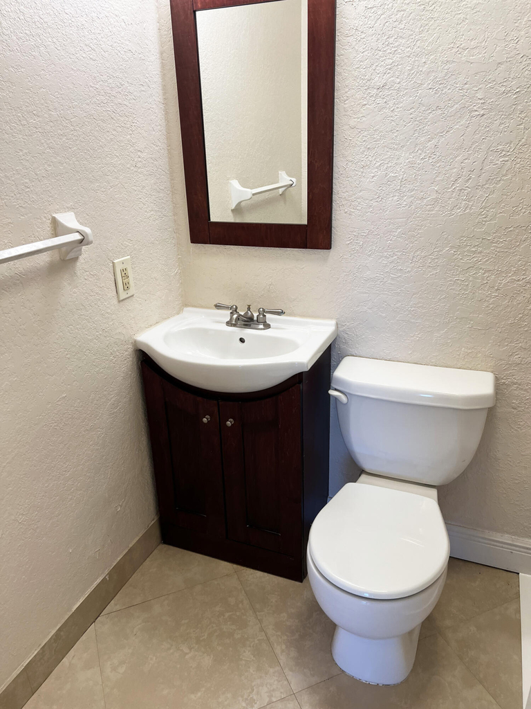 4050 Ne 12th Terrace - Photo 7