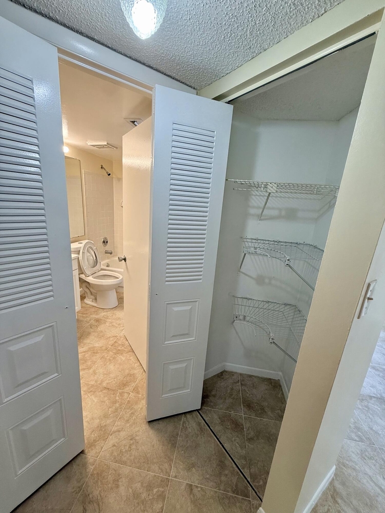 1142 Coral Club Drive - Photo 10