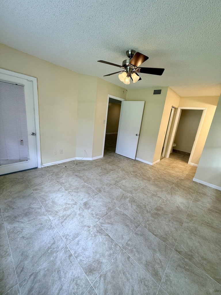 1142 Coral Club Drive - Photo 12