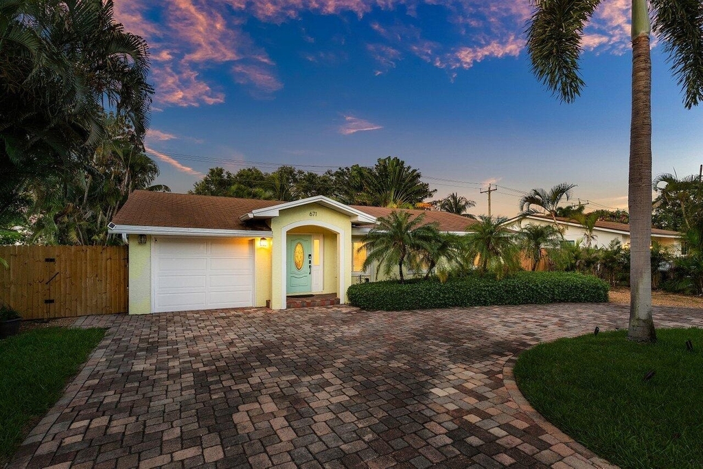 671 Lindell Boulevard - Photo 45