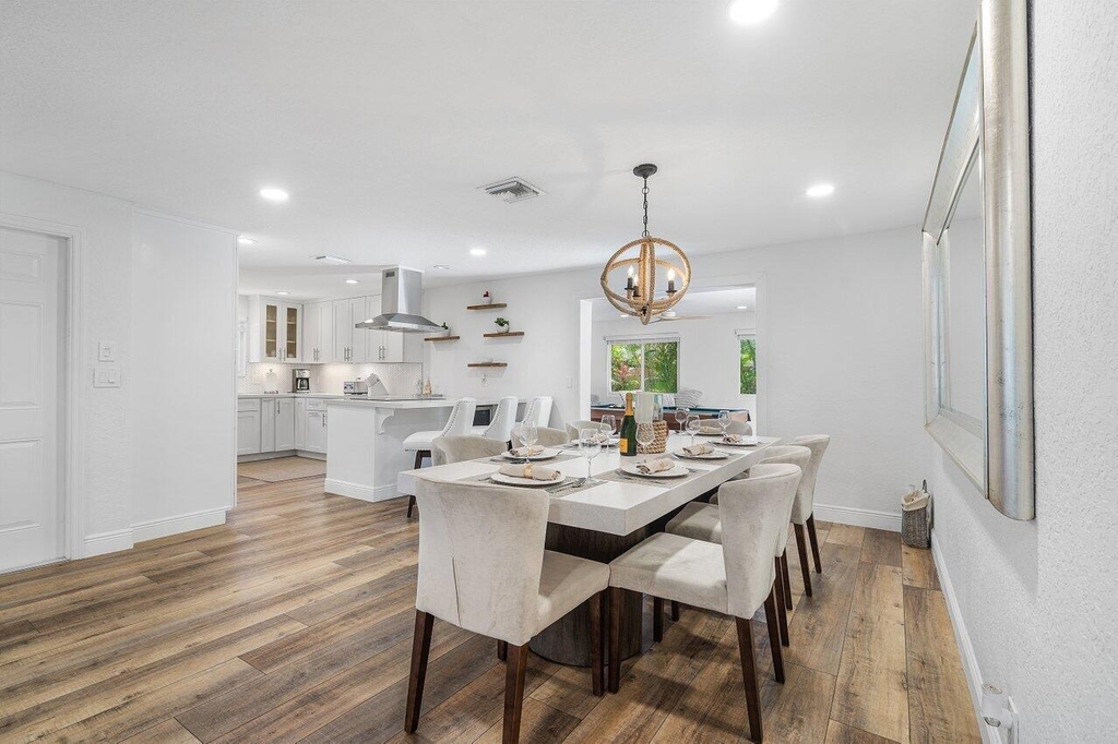 671 Lindell Boulevard - Photo 8