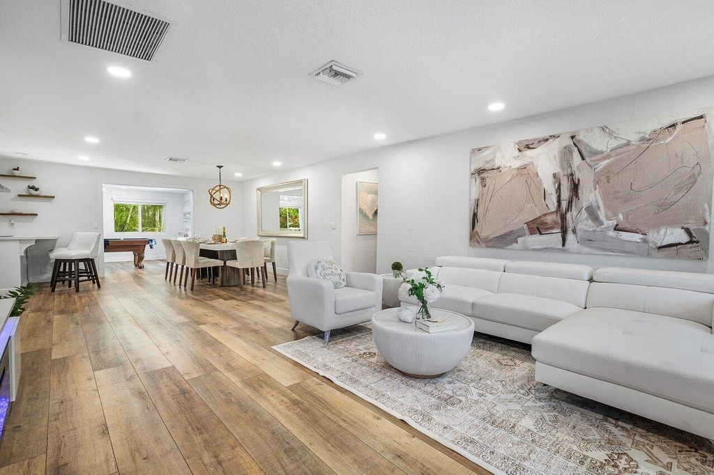 671 Lindell Boulevard - Photo 4