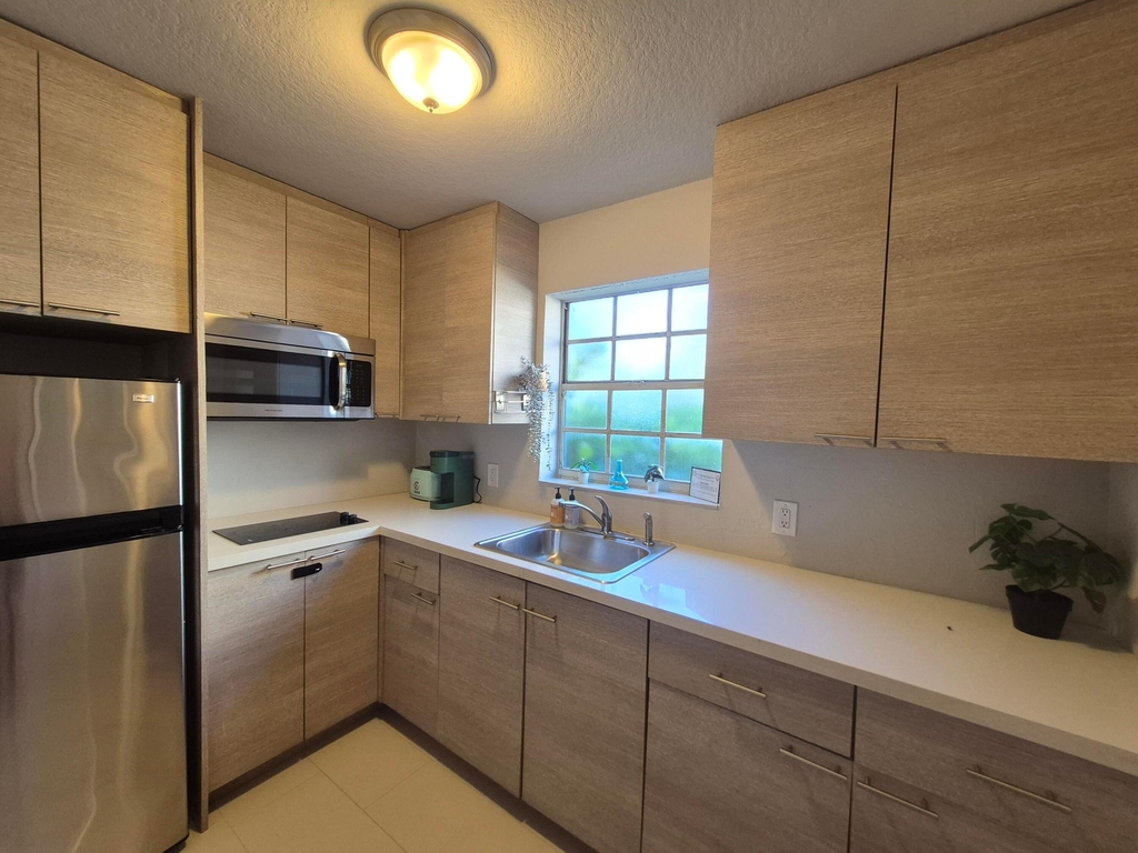 1007 Se 2nd Court - Photo 4