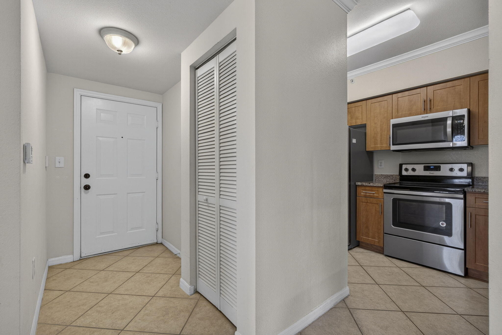 6510 Emerald Dunes Drive - Photo 5