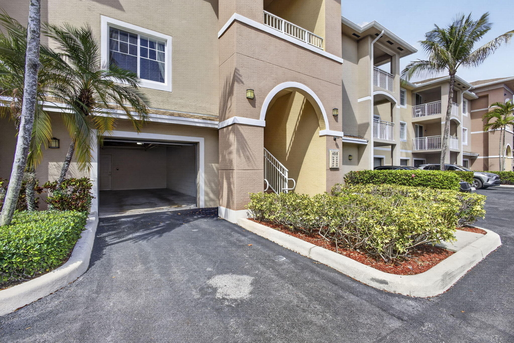 6510 Emerald Dunes Drive - Photo 32
