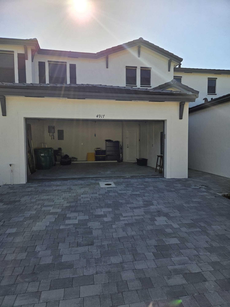 4917 Peacock Way - Photo 0