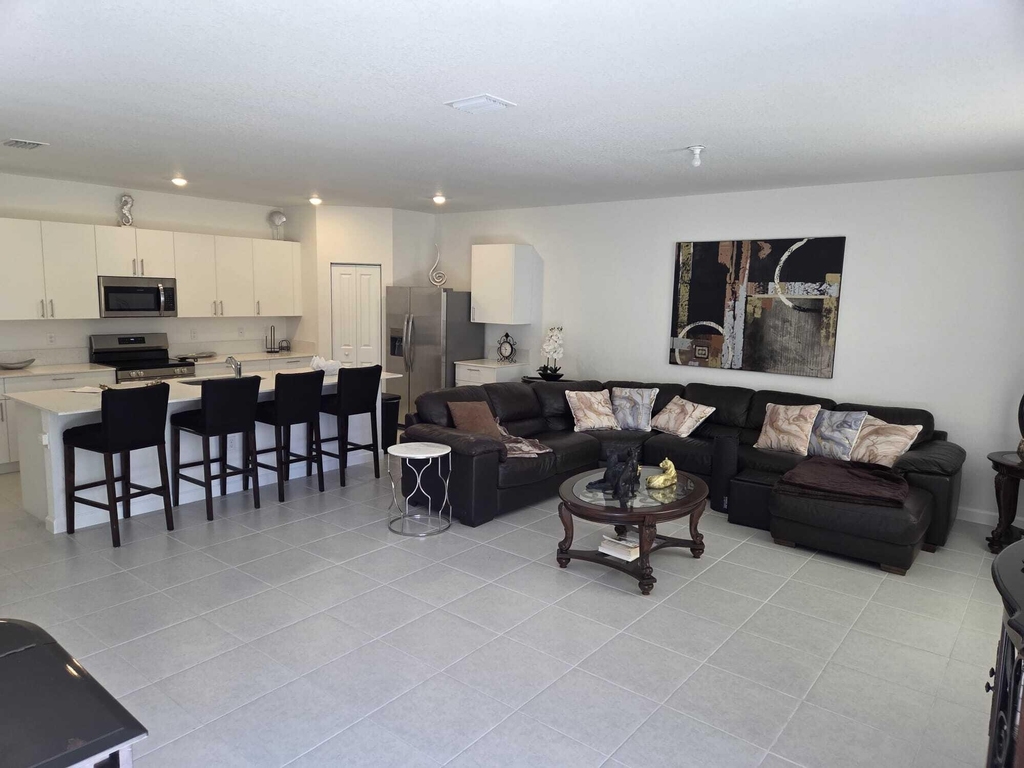 4917 Peacock Way - Photo 5