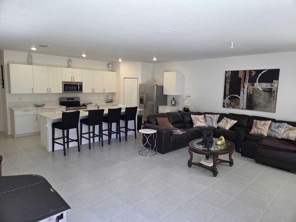 4917 Peacock Way - Photo 1