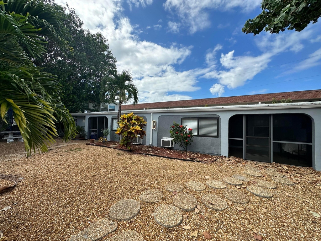 3205 Ne 9th Street - Photo 16