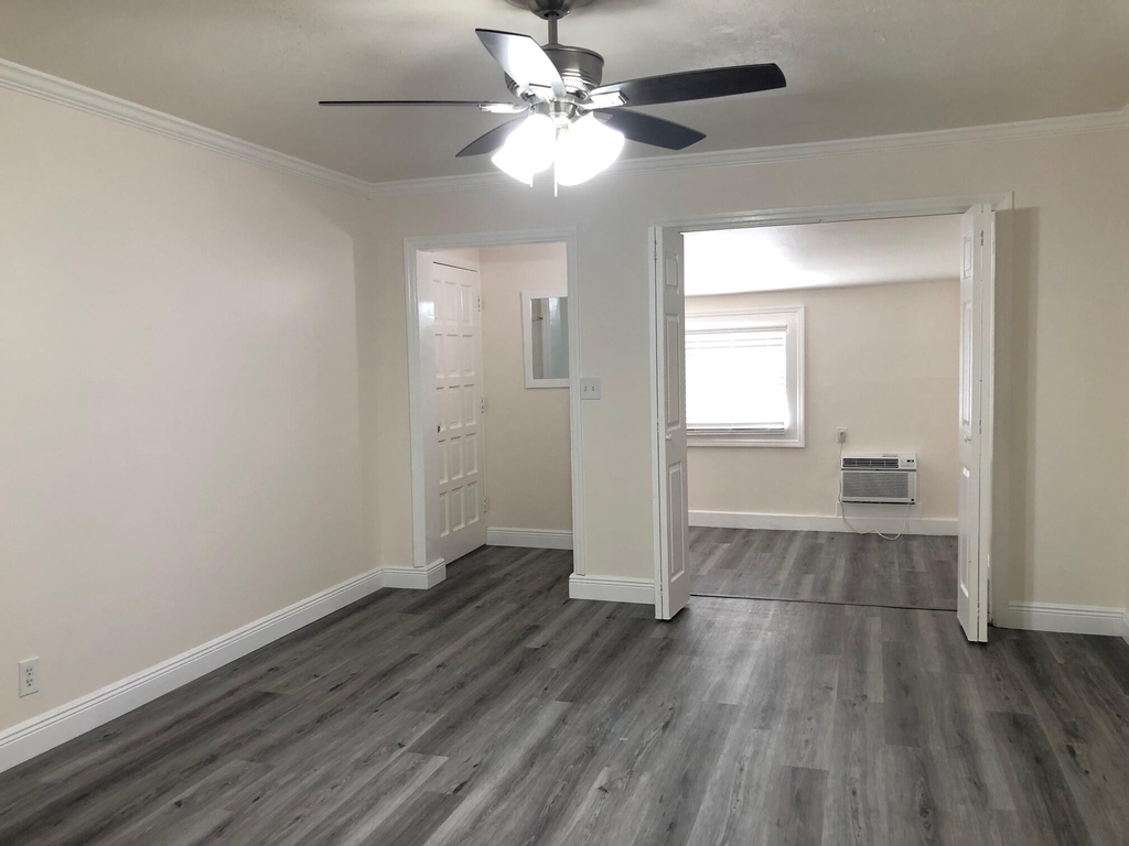 3205 Ne 9th Street - Photo 13