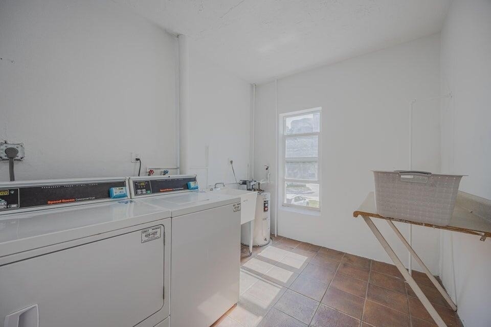 2850 Ne 14th Street Causeway - Photo 15