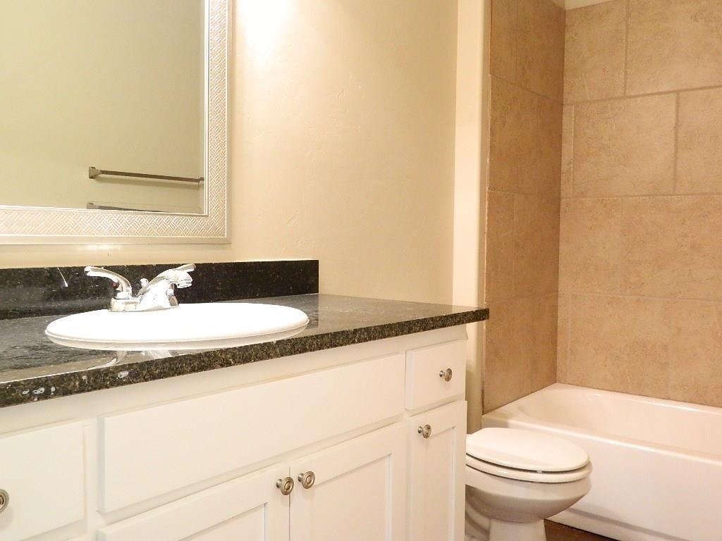 204 Saint Charles Way - Photo 12