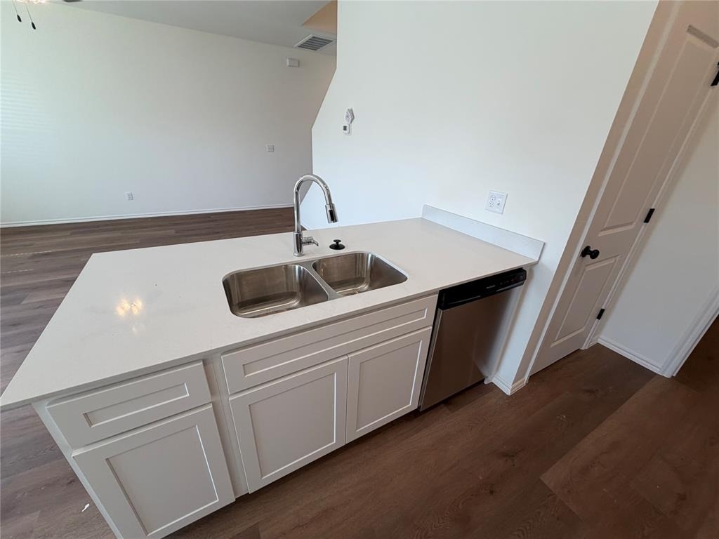303 Aaran Way - Photo 20