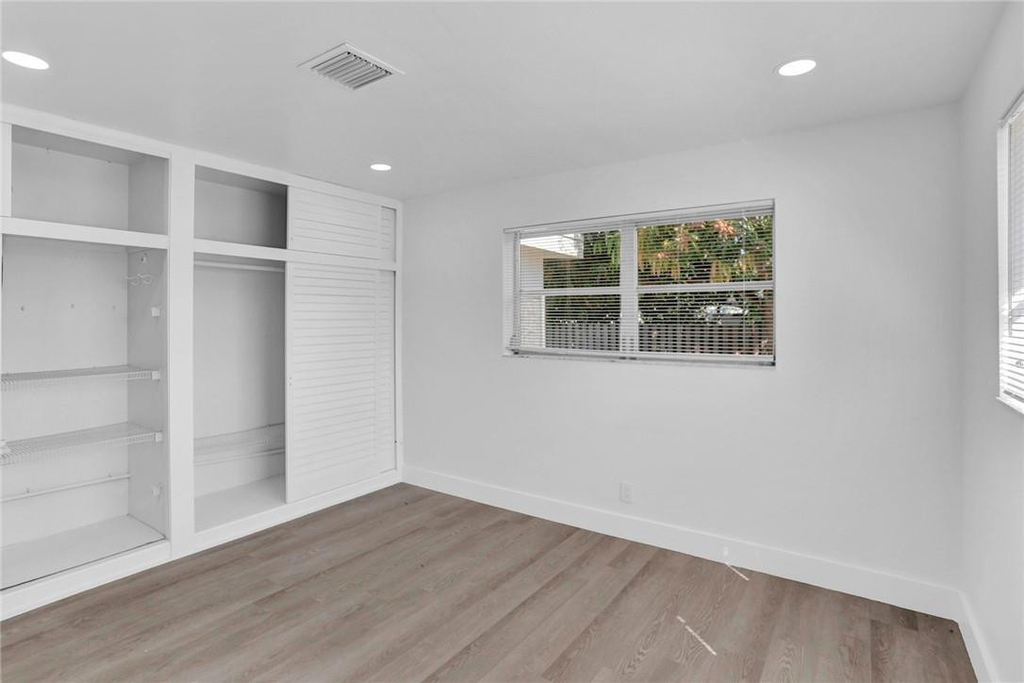 1013 Se 14th Court - Photo 30