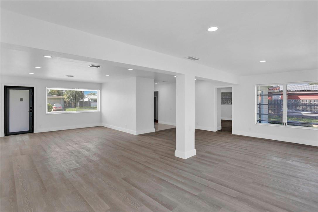 1013 Se 14th Court - Photo 18