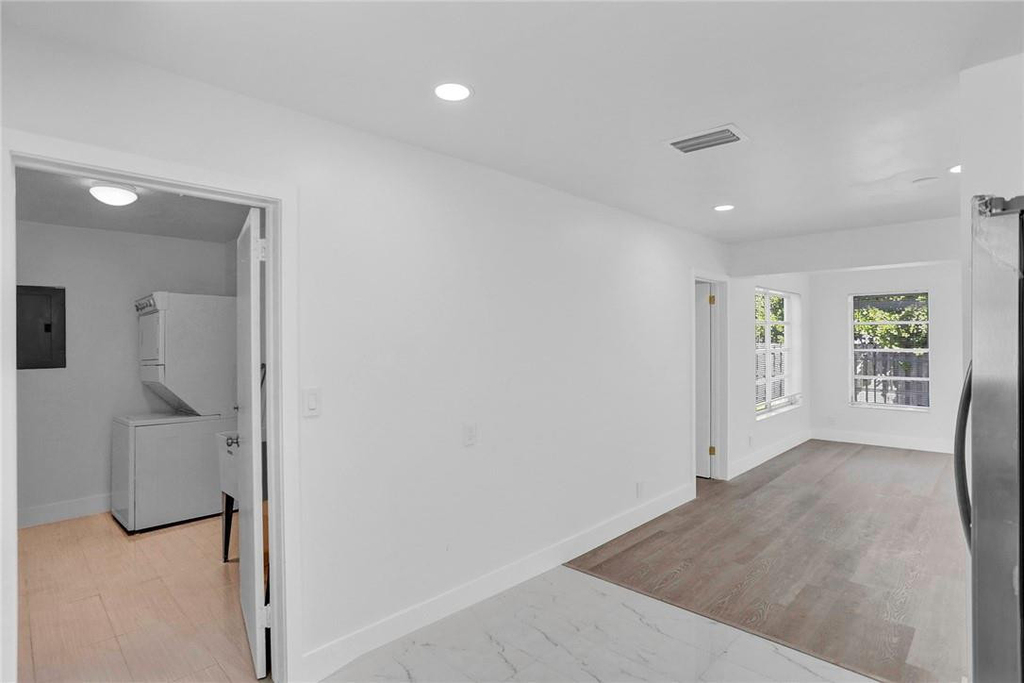 1013 Se 14th Court - Photo 22
