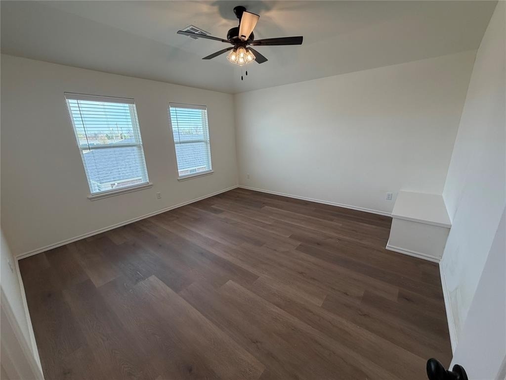 301 Aaran Way - Photo 14