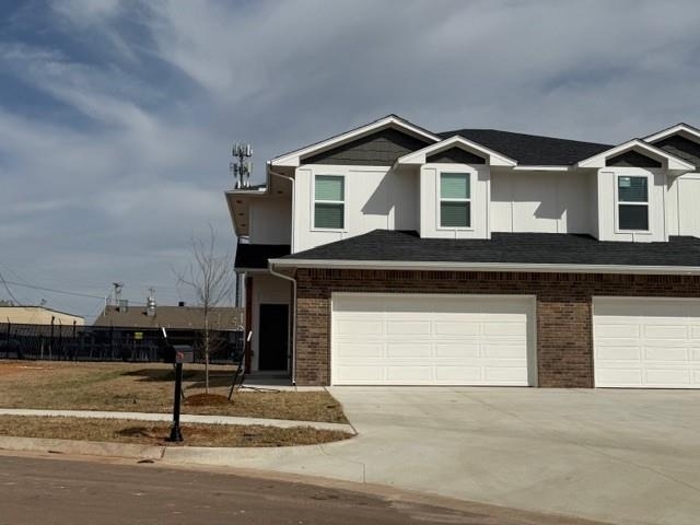 301 Aaran Way - Photo 0