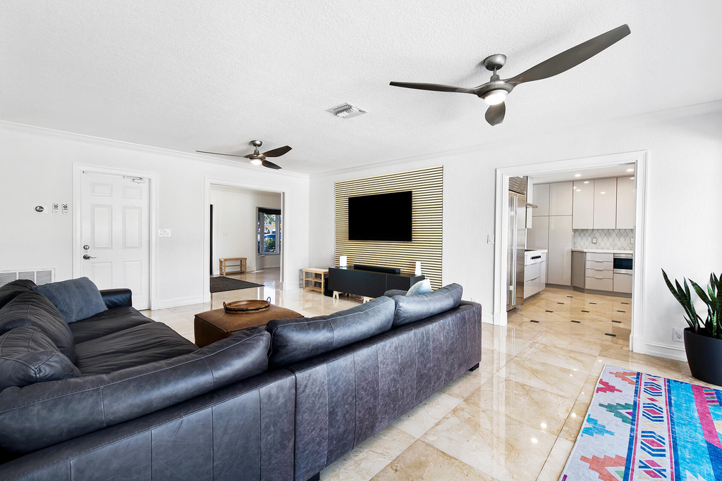 4761 Bayview Drive - Photo 8