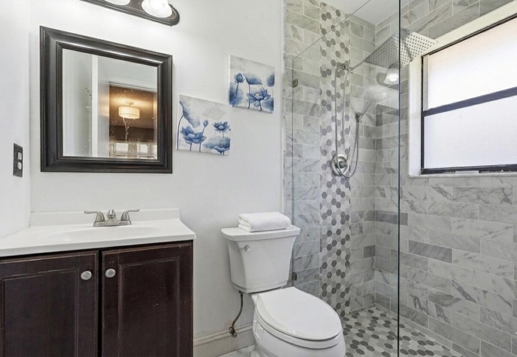 5330 Mendoza Street - Photo 10