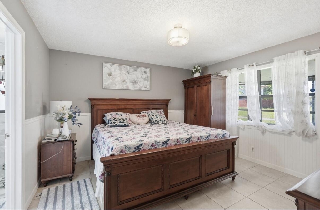 5330 Mendoza Street - Photo 8