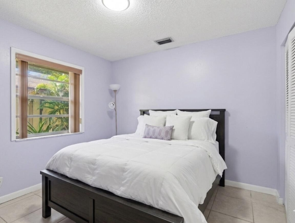 5330 Mendoza Street - Photo 6