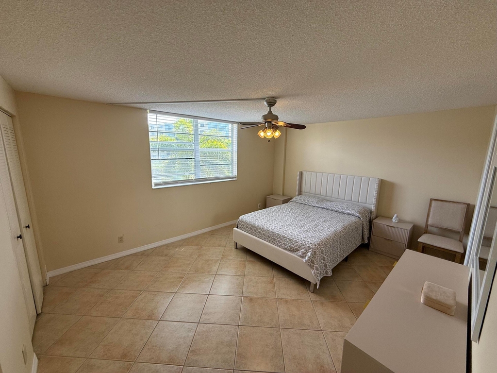 401 Se 3rd Street - Photo 28