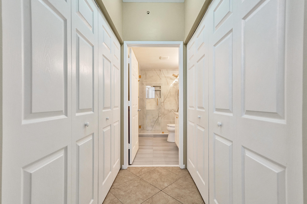 651 Okeechobee Boulevard - Photo 5