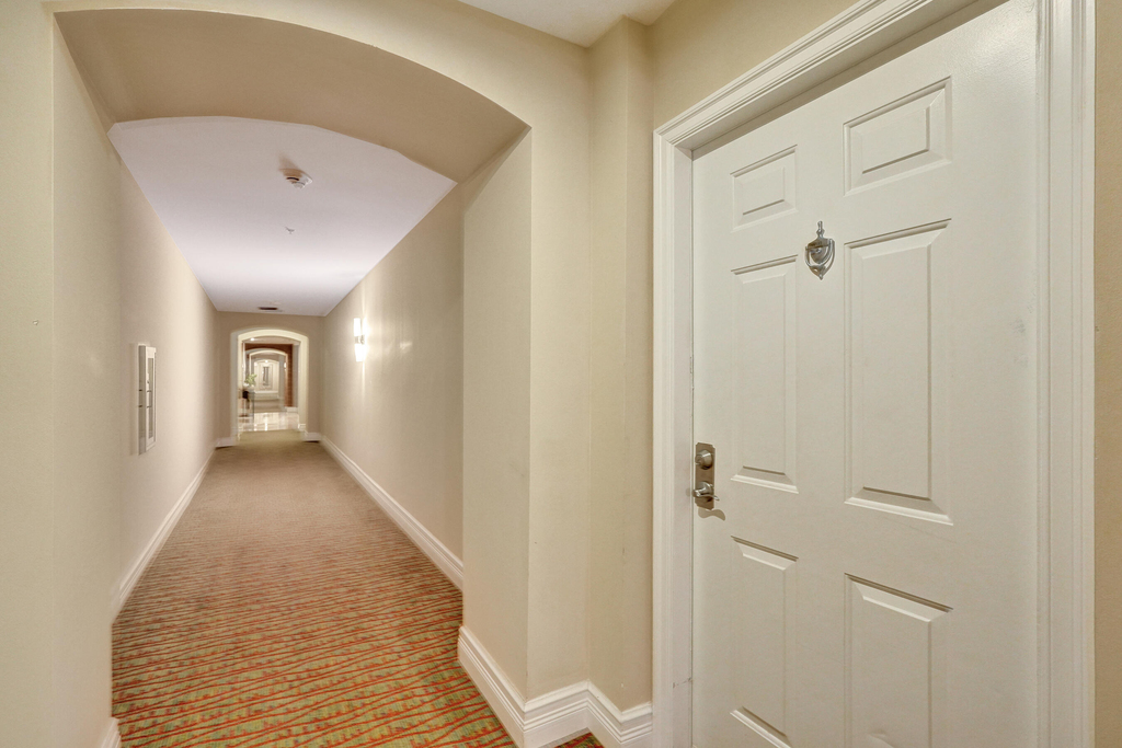 651 Okeechobee Boulevard - Photo 30