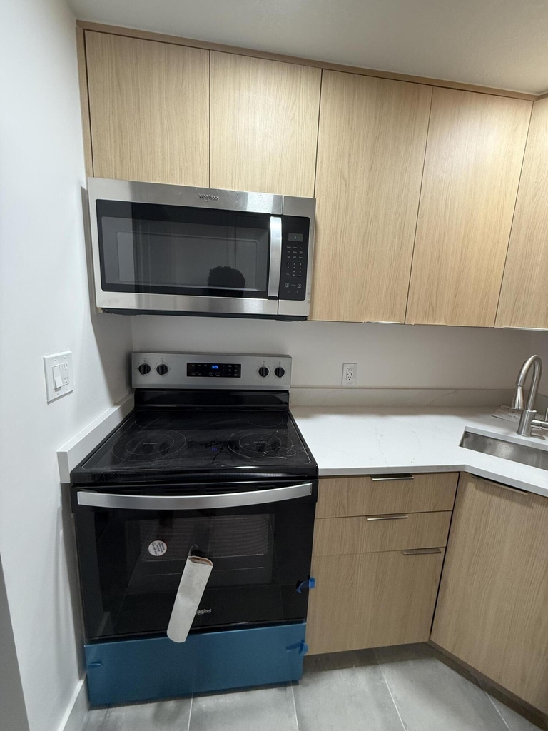 13345 Nw 2nd Avenue - Photo 2