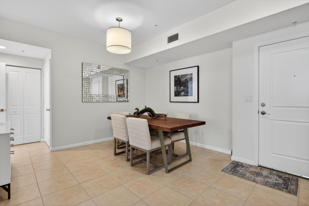 511 Se 5th Avenue - Photo 1