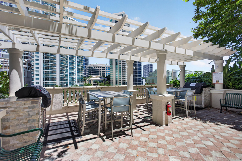 511 Se 5th Avenue - Photo 39